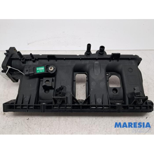 Renault - Captur - Intake manifold