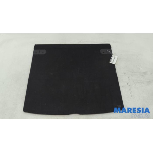 Renault - Clio - Floor panel load area