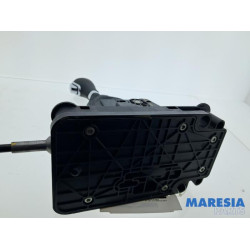 Renault - Captur - Automatic gear selector
