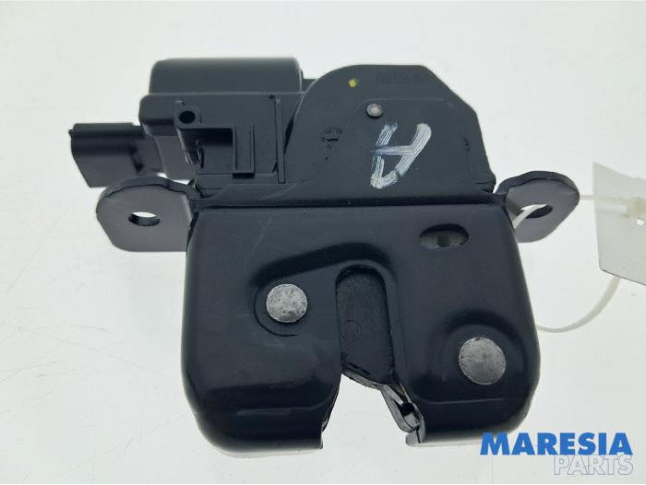 Renault - Captur - Tailgate lock mechanism