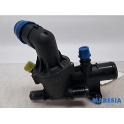 Renault - Trafic - Thermostat housing