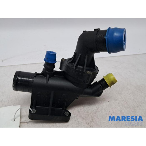 Renault - Trafic - Thermostat housing