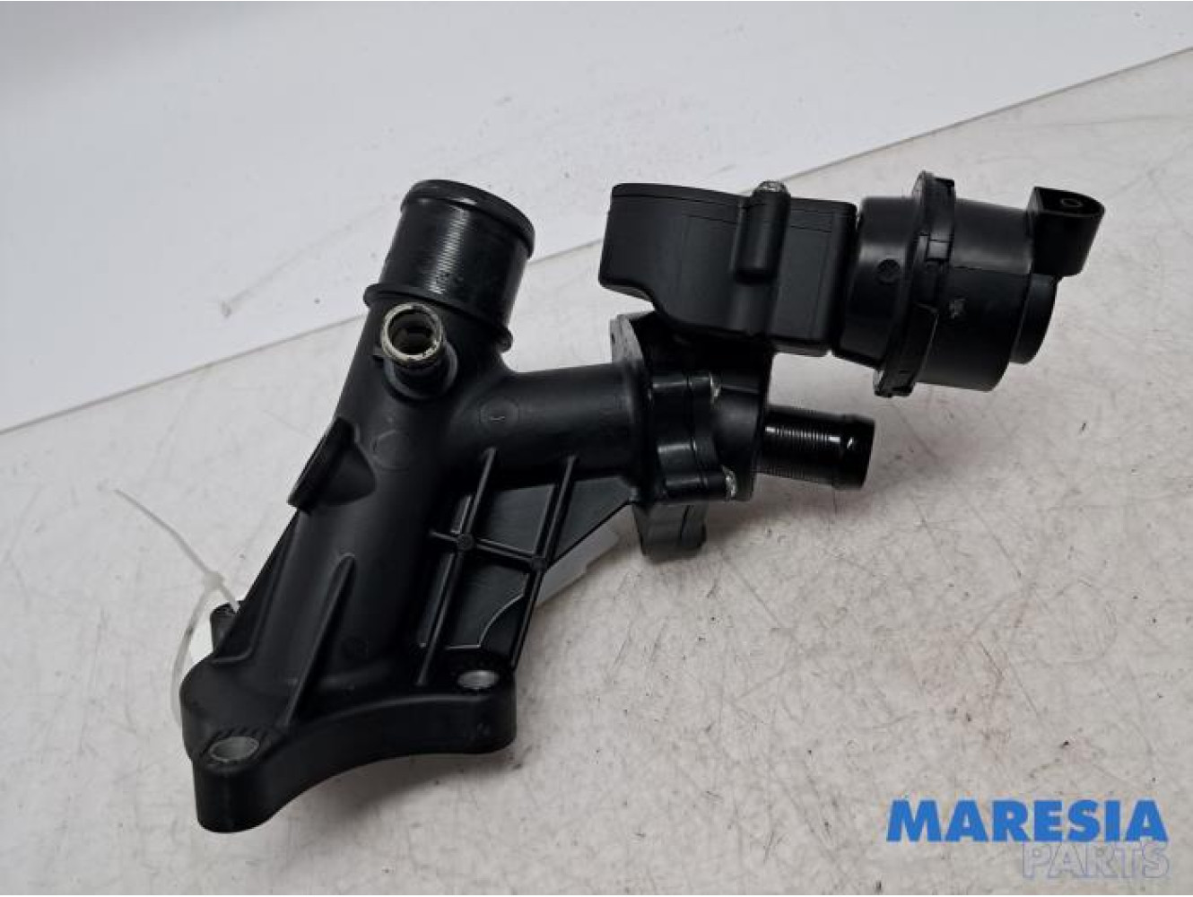 Renault - Trafic - Thermostat housing