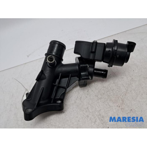 Renault - Trafic - Thermostat housing