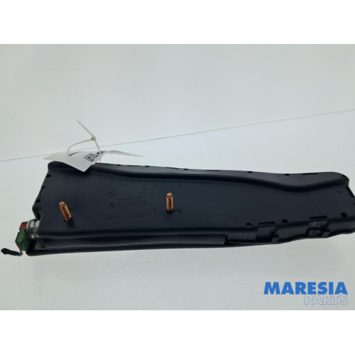 Renault - Captur - Seat airbag (seat)