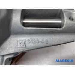 Renault - Captur - Oil pump