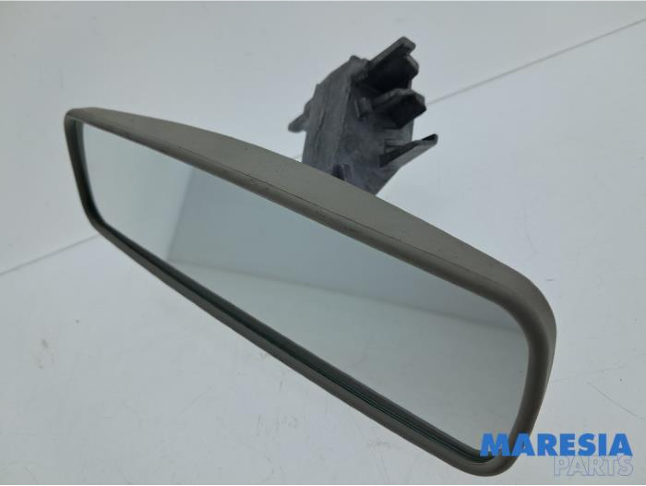Renault - Captur - Rear view mirror