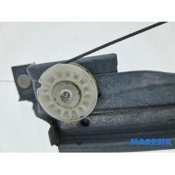 Renault - Captur - Rear door window mechanism 4-door, left