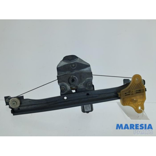 Renault - Captur - Rear door window mechanism 4-door, left