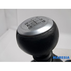 Peugeot - RCZ - Gear stick