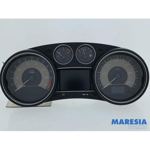 Peugeot - RCZ - Instrumentenbrett