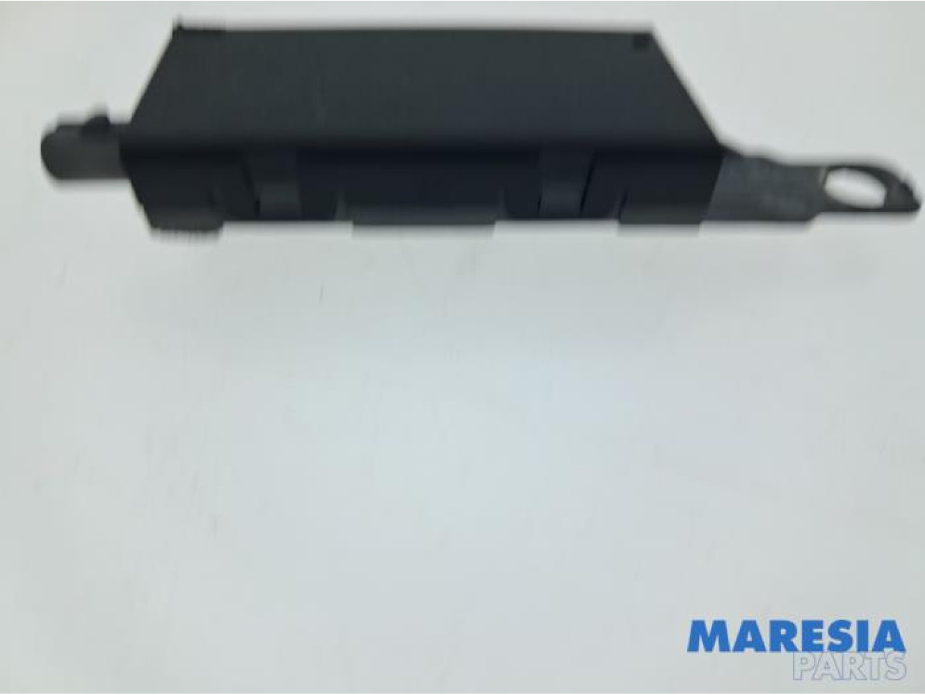 Peugeot - RCZ - Antenna Amplifier