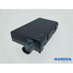 Peugeot - RCZ - Antenna Amplifier