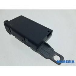 Peugeot - RCZ - Antenna Amplifier