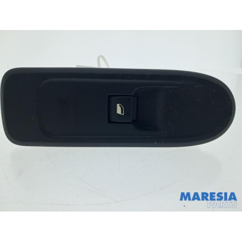 Peugeot - RCZ - Electric window switch