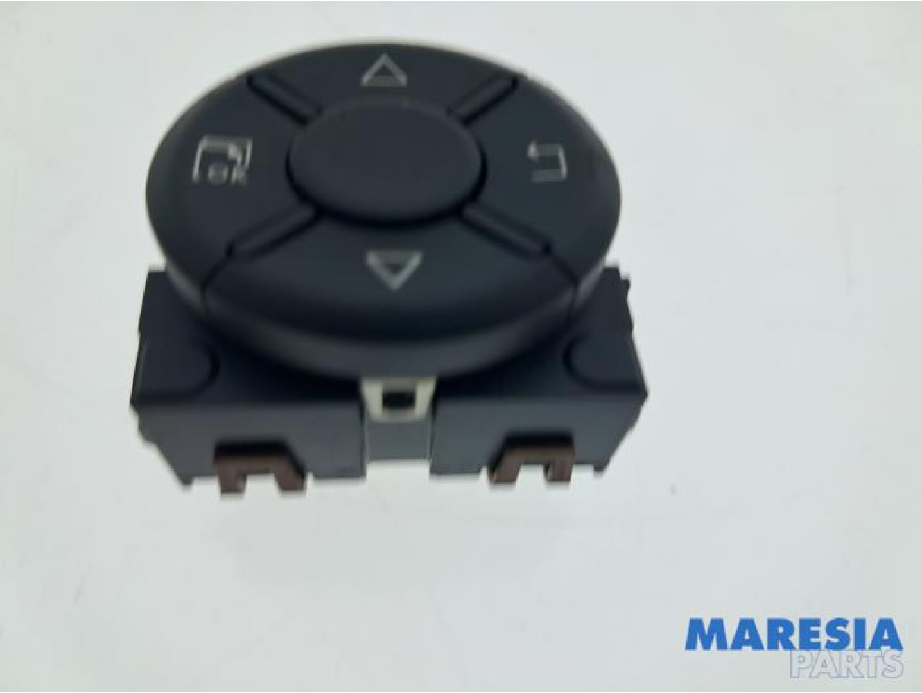 Peugeot - RCZ - Panneau de commandes navigation
