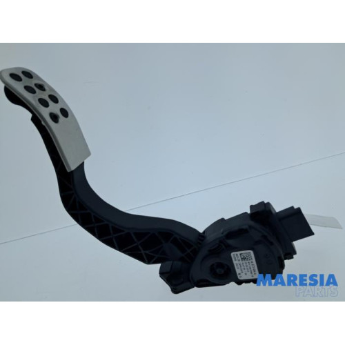 Peugeot - RCZ - Gaspedal