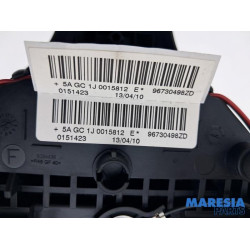 Peugeot - RCZ - Left airbag (steering wheel)