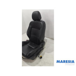 Peugeot - 207 - Sitz links