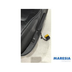 Peugeot - 207 - Sitz links