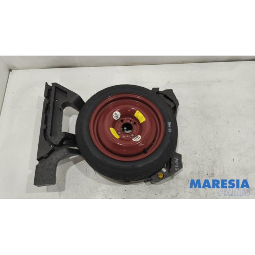 Peugeot - 207 - Wagenheber Set+ Reserverad