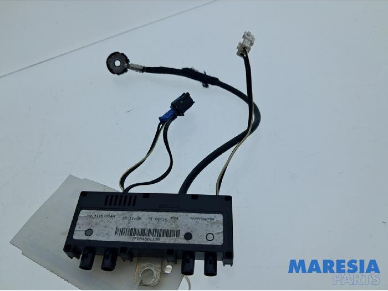 Peugeot - 307 - Antenne Versterker