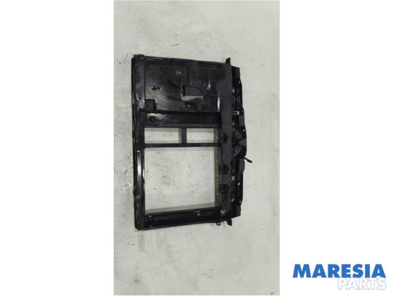 Peugeot - 207 - Front panel