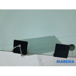Renault - Clio - Door window 4-door, front right