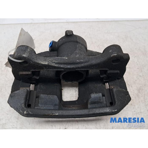 Opel - Movano - Remklauw (Tang) links-achter