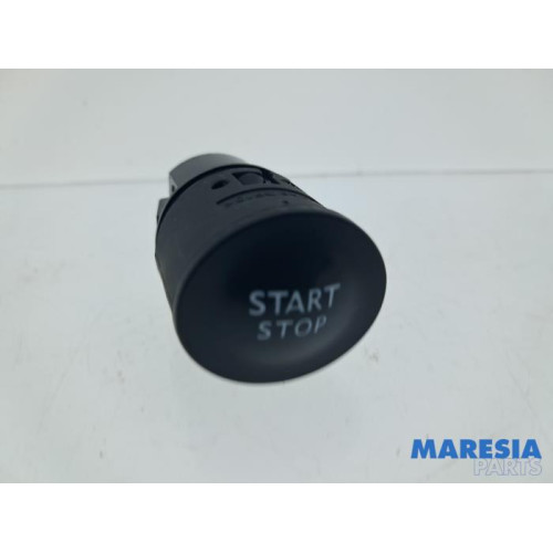 Renault - Clio - Start/Stop schakelaar