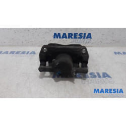 Renault - Kangoo - Front brake calliper, left