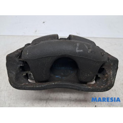 Renault - Kangoo - Front brake calliper, left