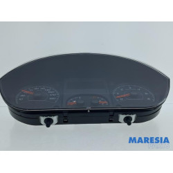Opel - Movano - Instrument de bord