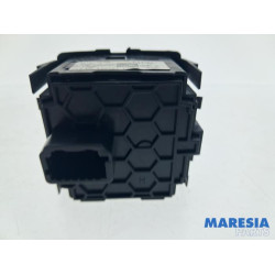 Renault - Clio - AIH headlight switch