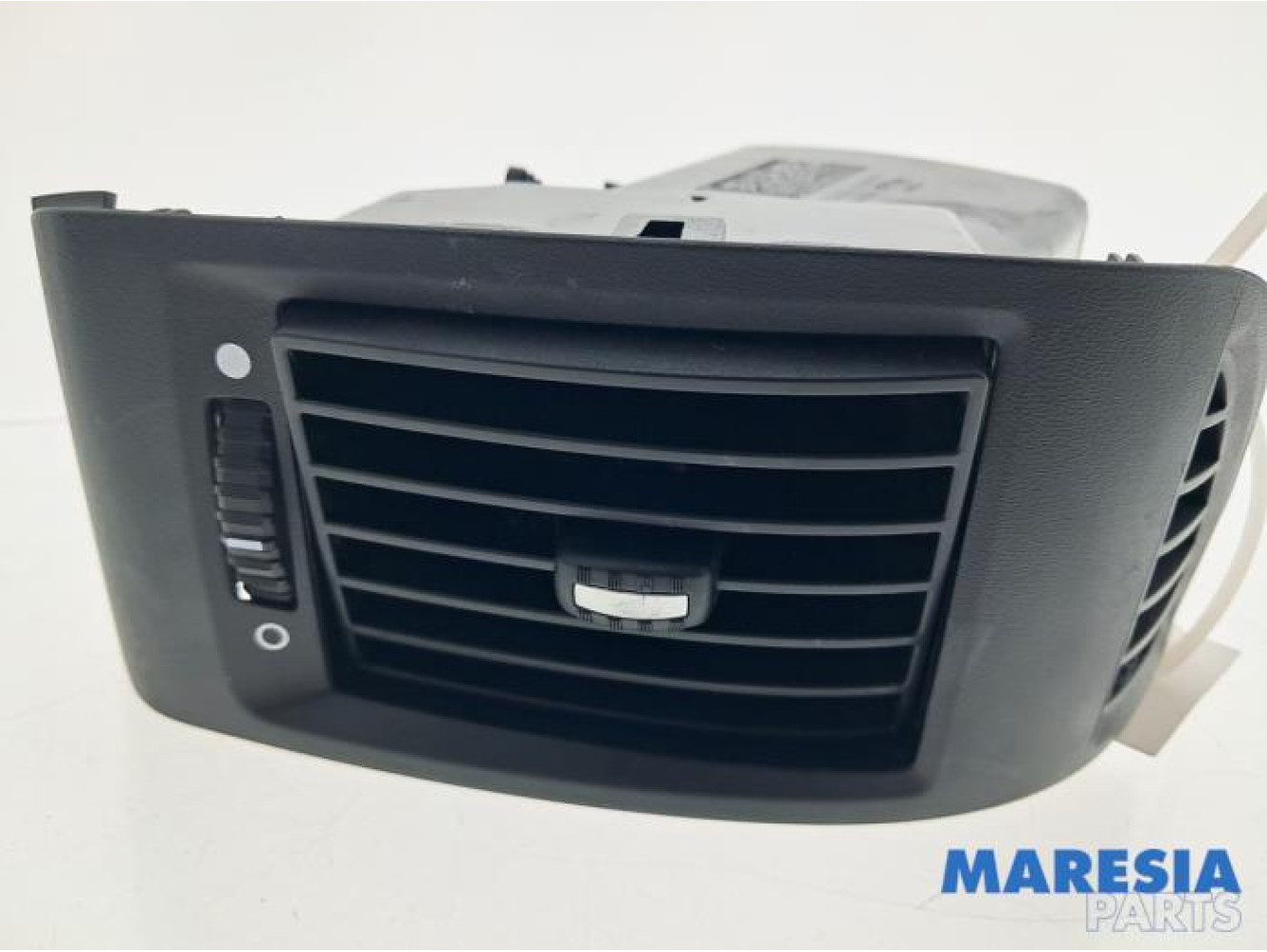 Opel - Movano - Luchtrooster Dashboard
