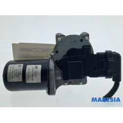 Opel - Movano - Moteur essuie-glace avant