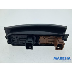 Peugeot - 207 - Commande toit escamotable