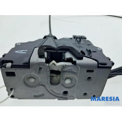 Opel - Movano - Tailgate lock mechanism