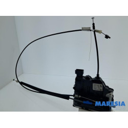 Opel - Movano - Tailgate lock mechanism