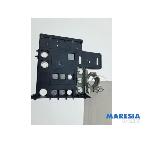 Opel - Movano - Fuse box
