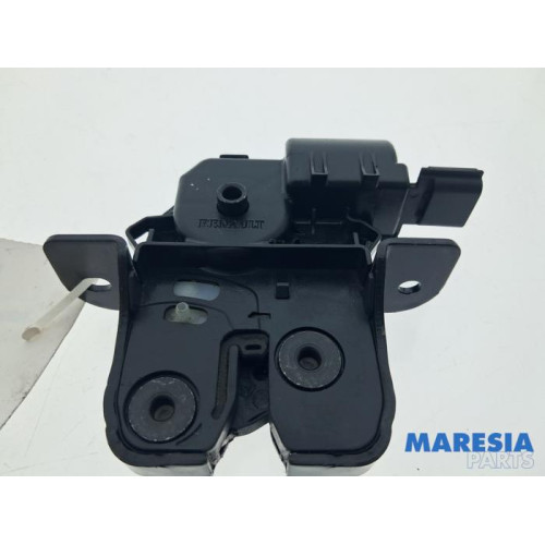 Renault - Clio - Tailgate lock mechanism