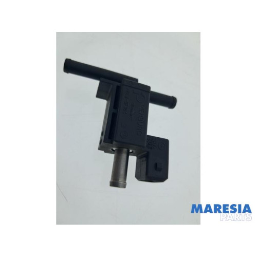 Renault - Clio - Turbo pressure regulator