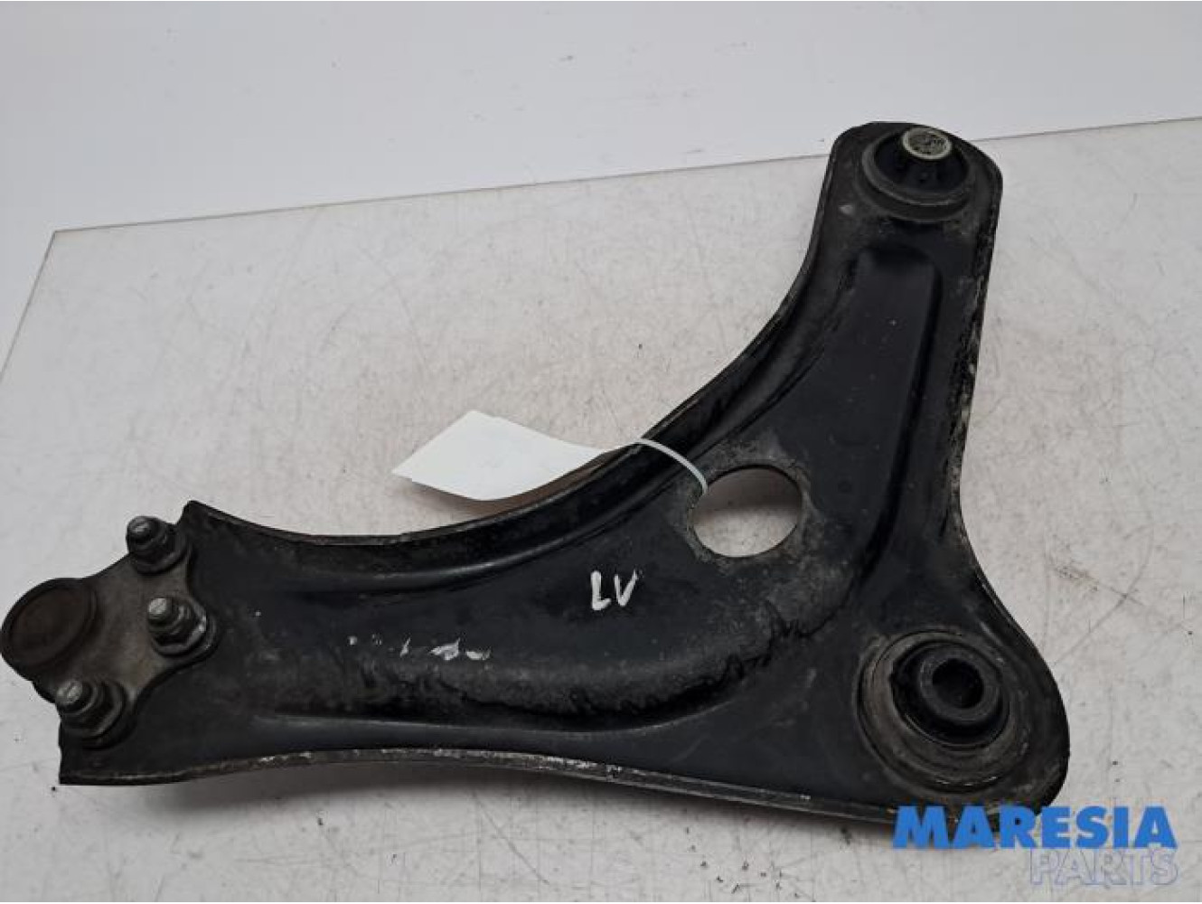 Peugeot - 208 - Draagarm onder links-voor