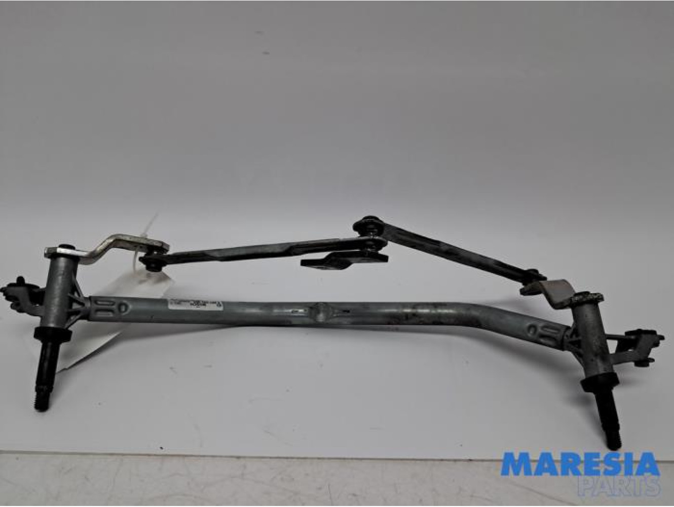 Peugeot - 208 - Wiper mechanism