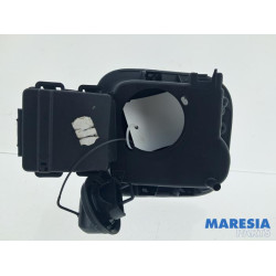 Renault - Captur - Tank cap cover