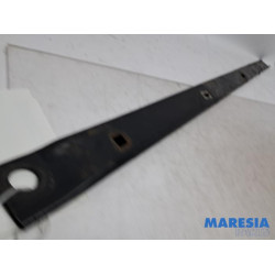 Peugeot - 207 - Radiator bar