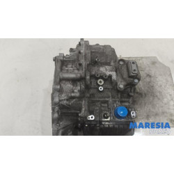 Opel - Vivaro - Gearbox