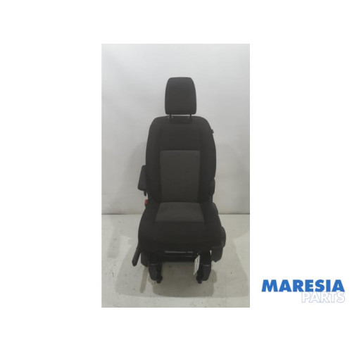 Opel - Vivaro - Seat, left