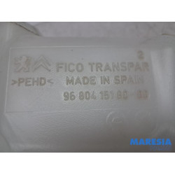 Peugeot - 207 - Front windscreen washer reservoir