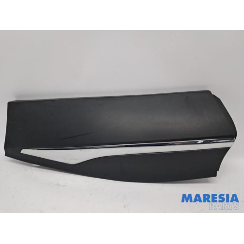 Renault - Captur - Door strip